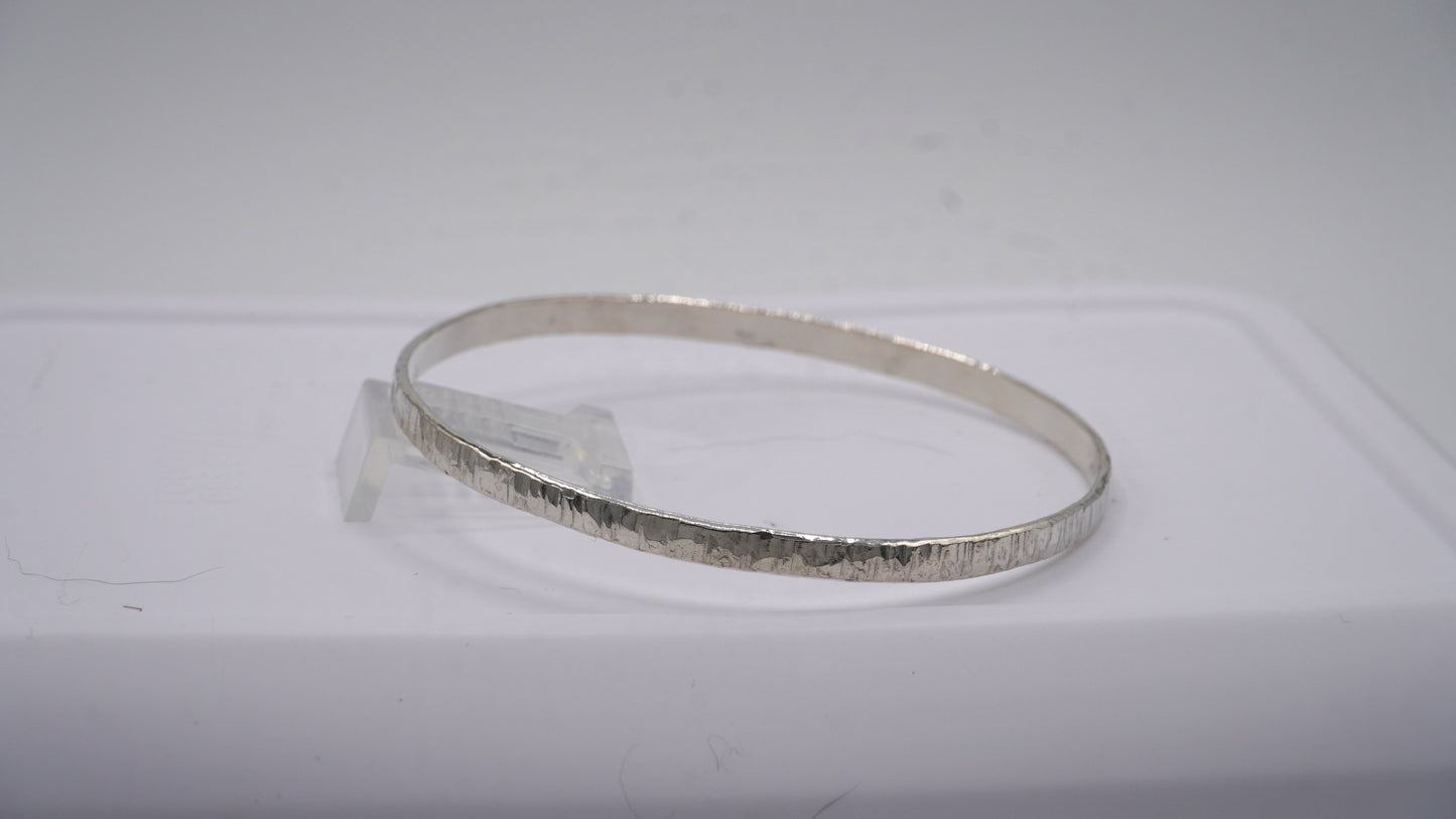 Textured Round Bangle Bracelet