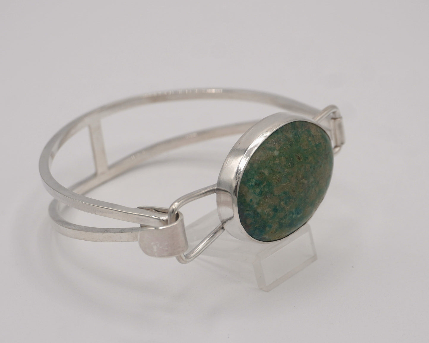 Green Agate Hinged Bracelet