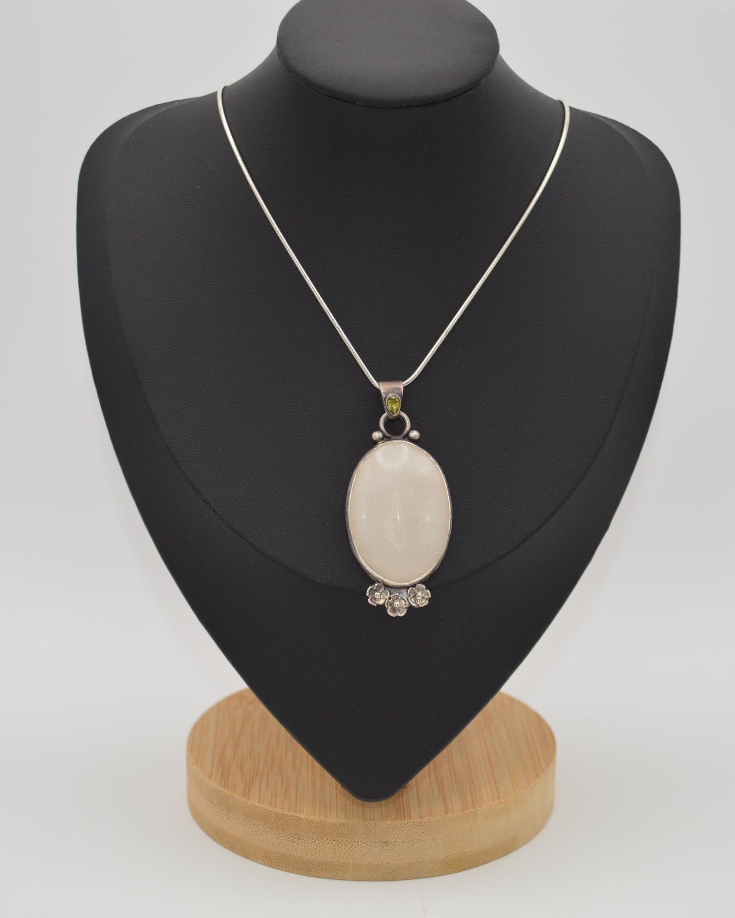 Agate and Peridot Pendant