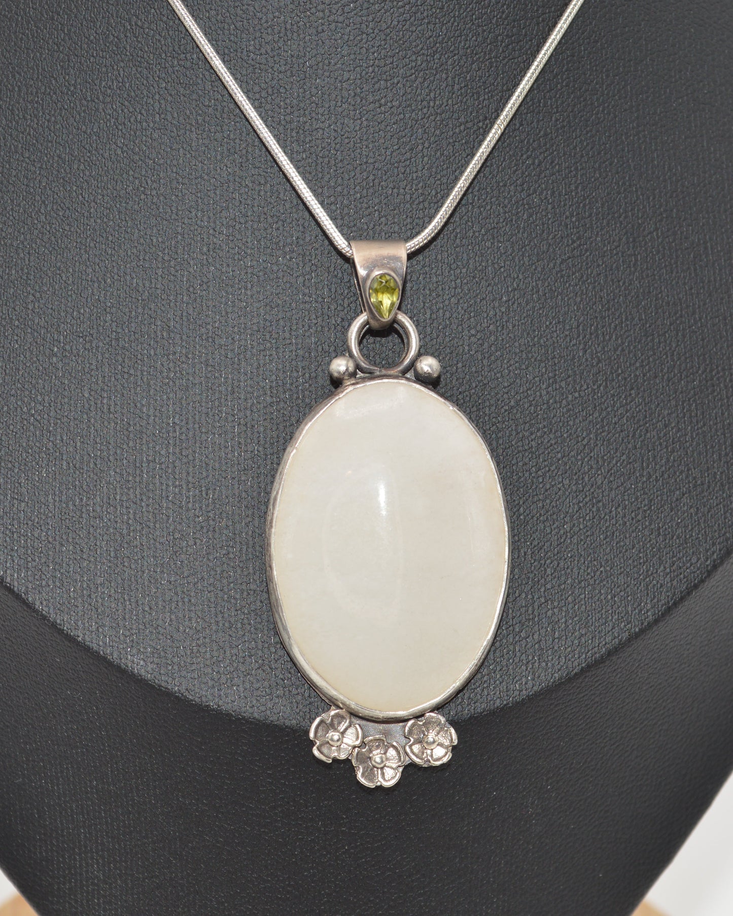 Agate and Peridot Pendant