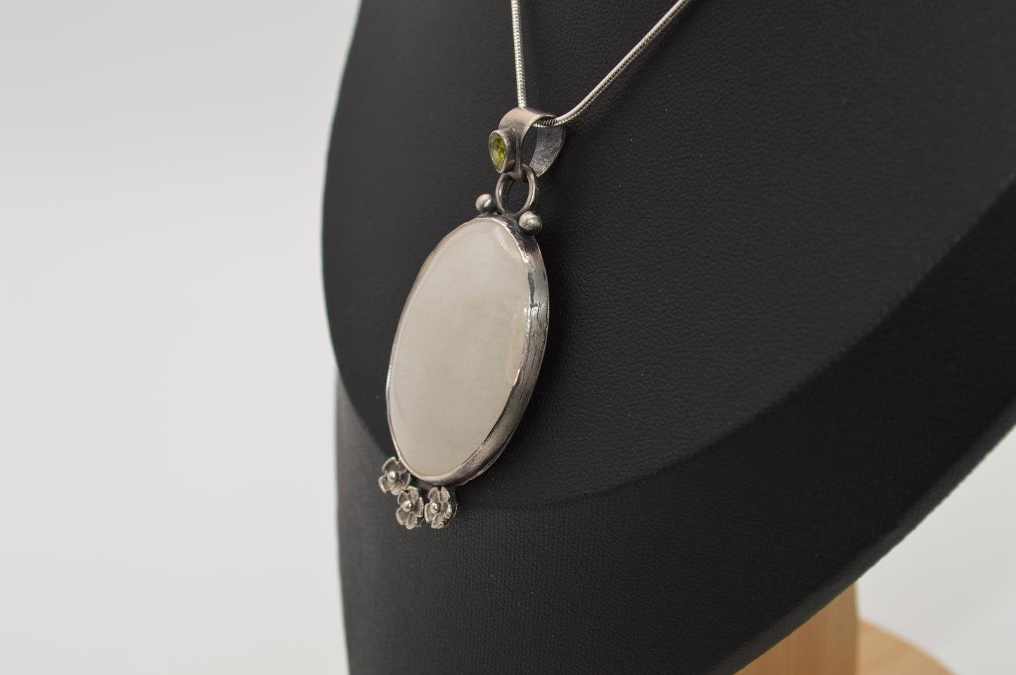 Agate and Peridot Pendant