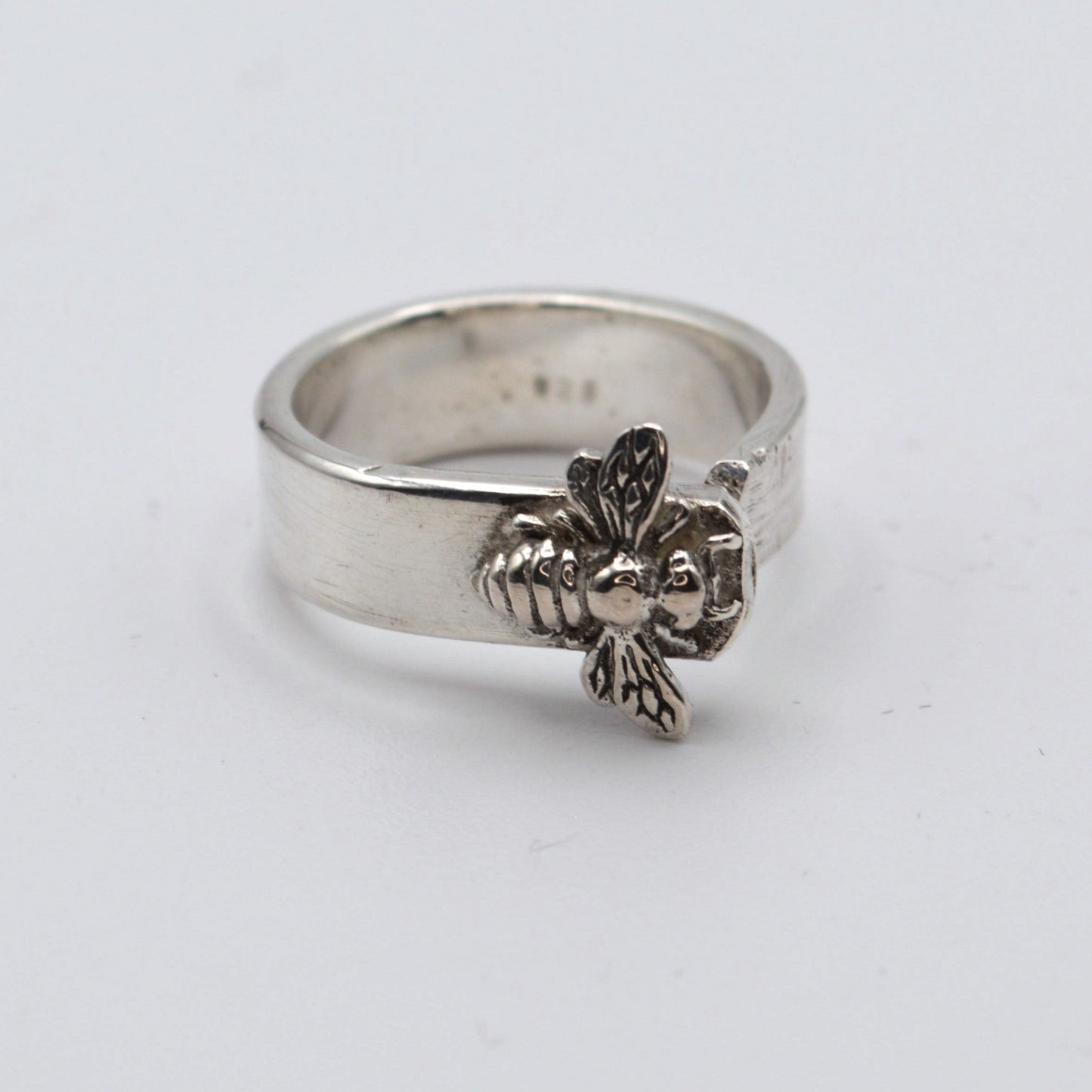 Bee Ring