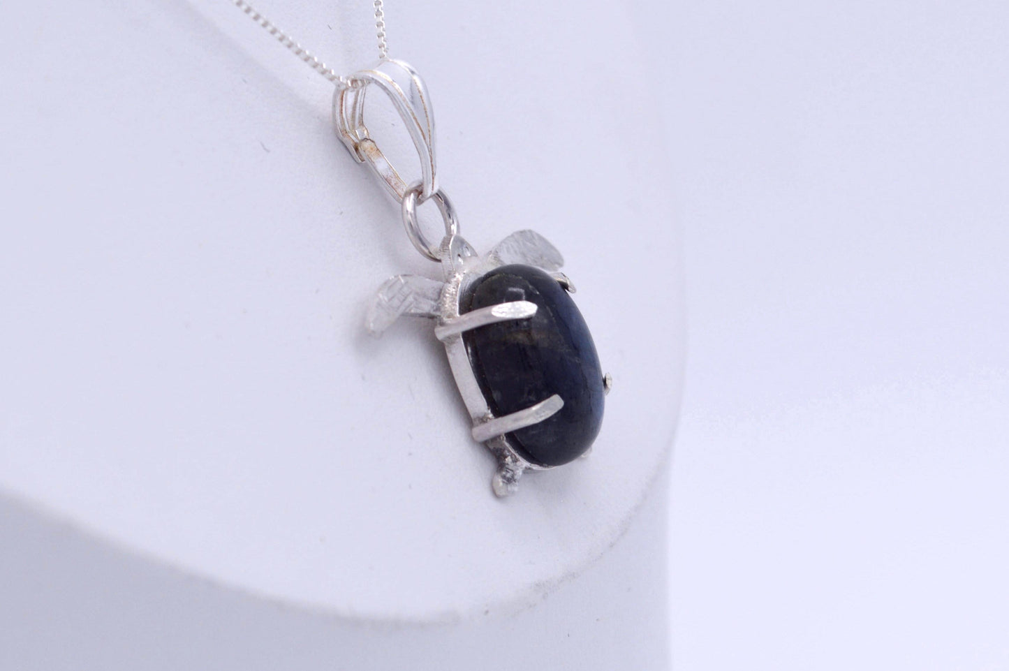 Labradorite Turtle pendant