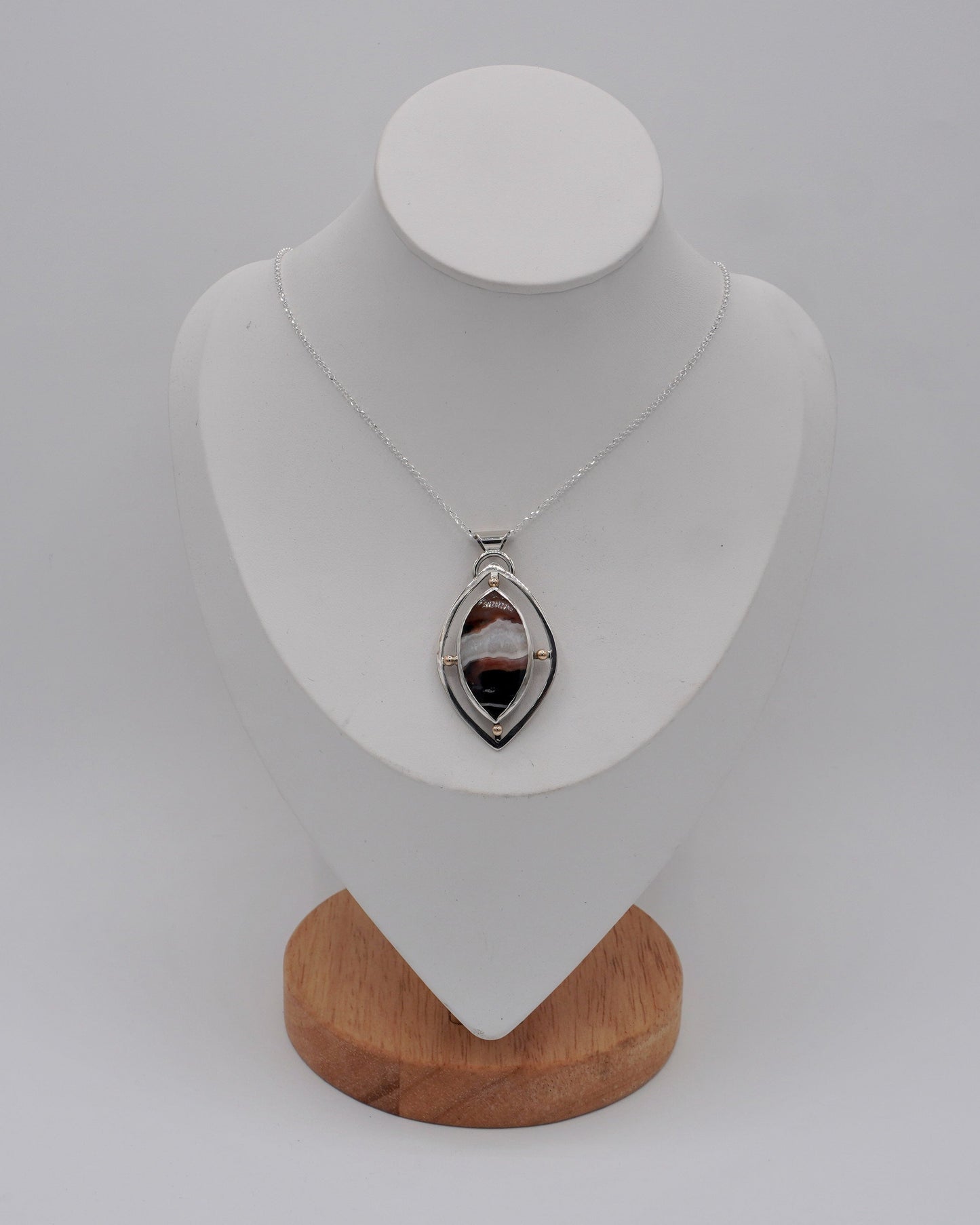 Tuxedo Agate Necklace with Gold Accents