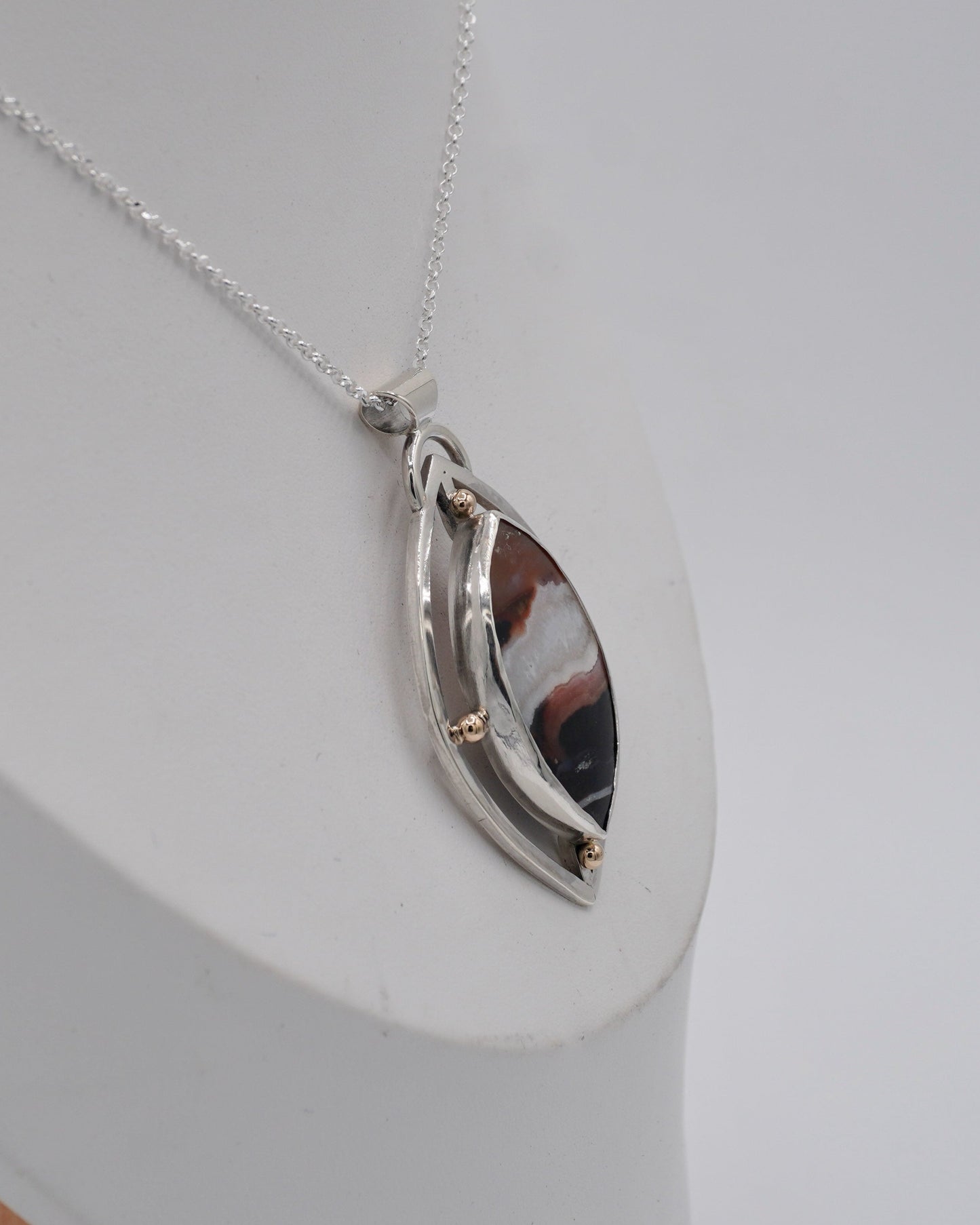 Tuxedo Agate Necklace with Gold Accents