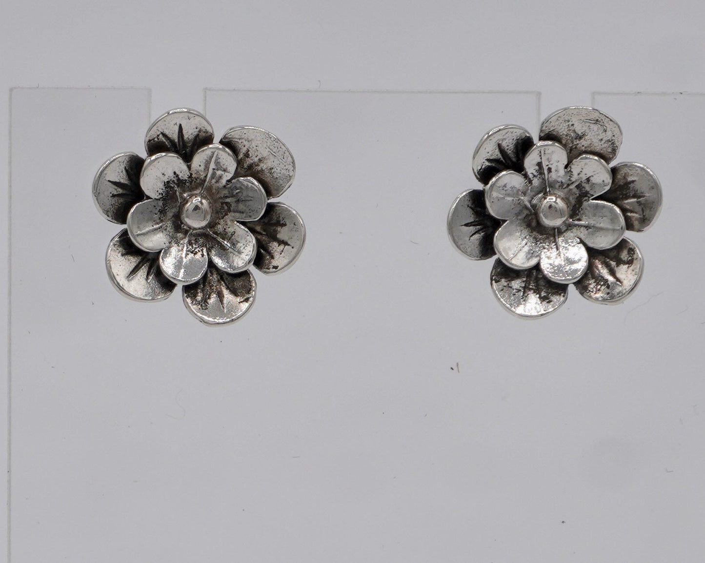 Flower Post Earrings