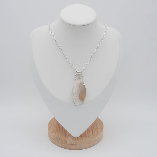 Agua Nueva Agate Pendant Necklace