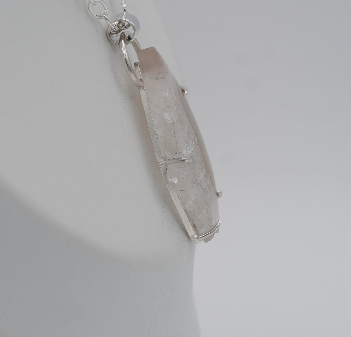 Agua Nueva Agate Pendant Necklace