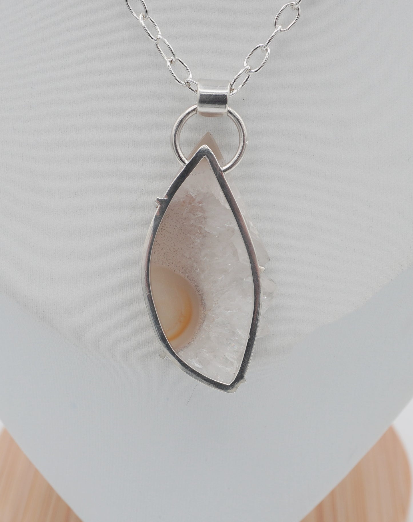 Agua Nueva Agate Pendant Necklace