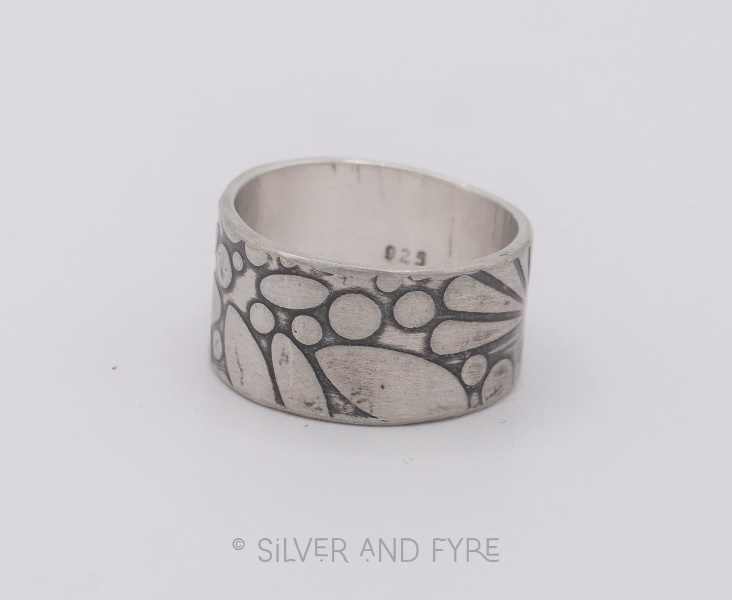 Floral Pattern Ring