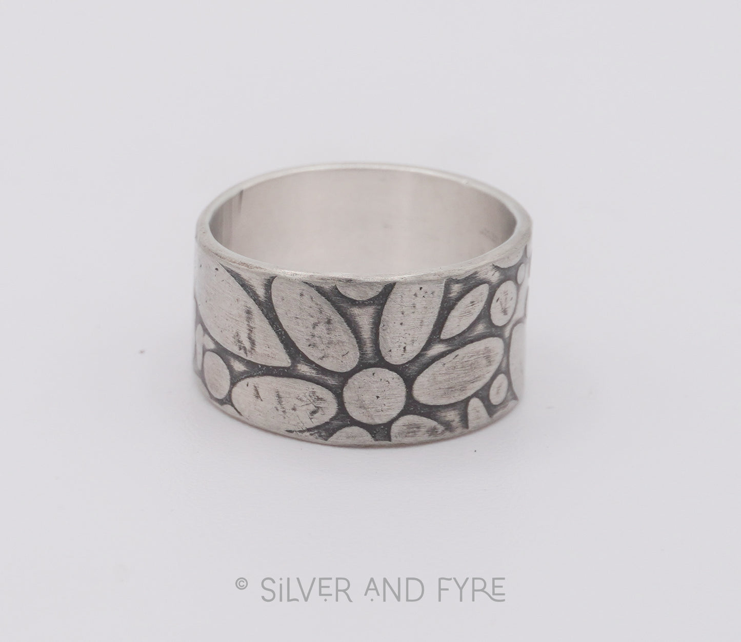 Floral Pattern Ring